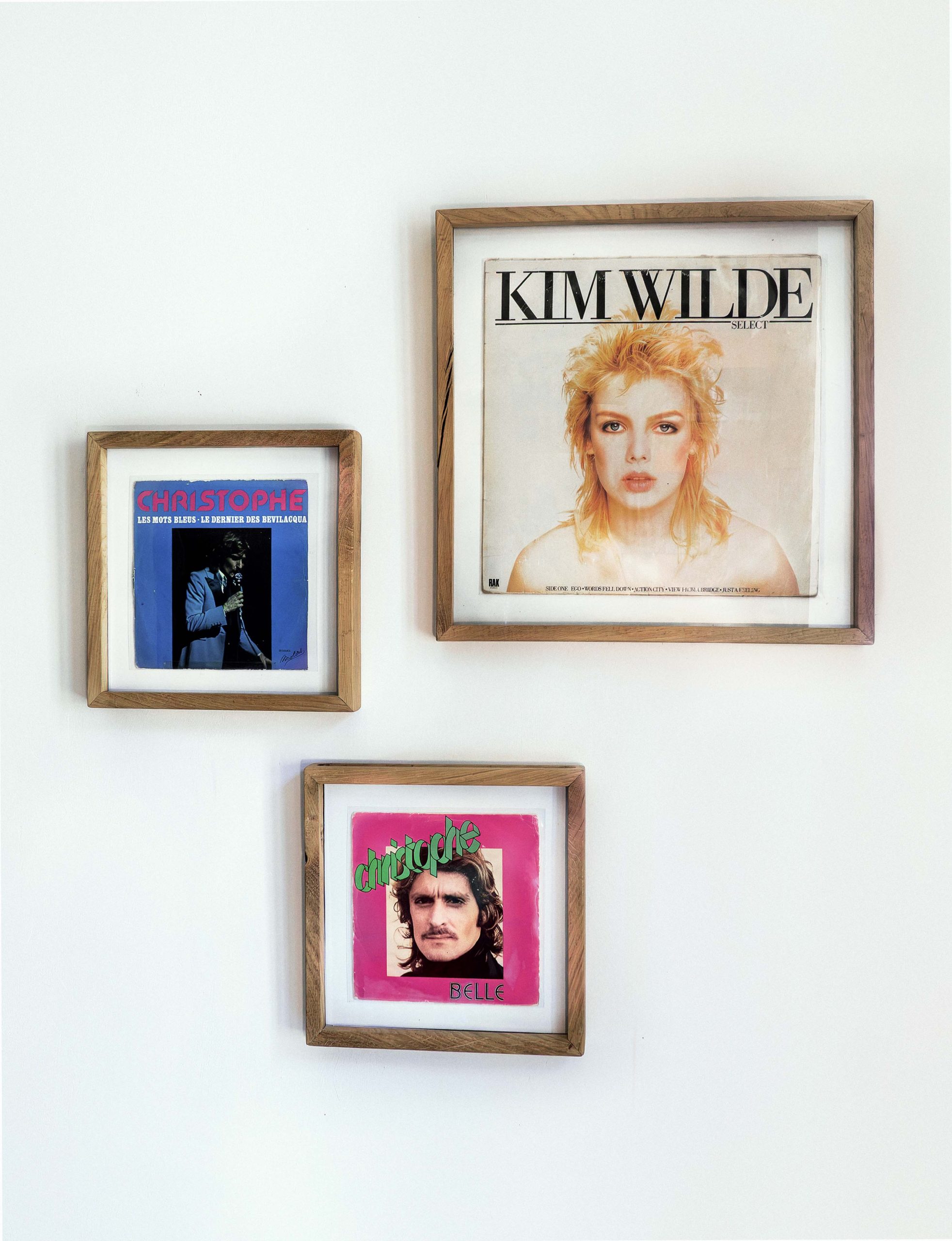 cadre vinyle interchangeable en chêne massif verre et contour blanc